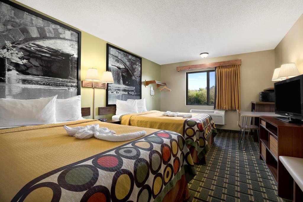 Super 8 By Wyndham Russellville Bagian luar foto